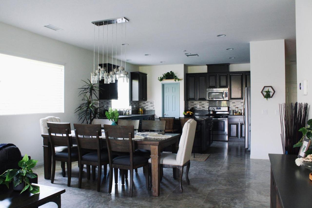 Entire Bungalow W/ Private Pool Near Palm Springs! Индио Экстерьер фото